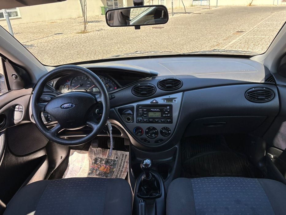 Ford Focus 1.4 X trend foto 5