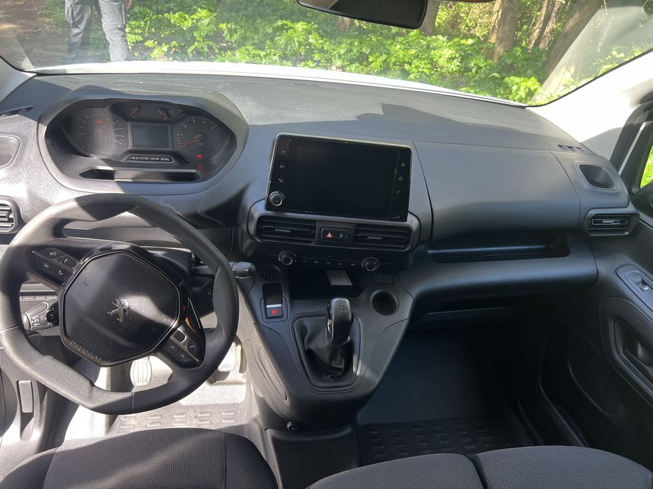 peugeot partner
