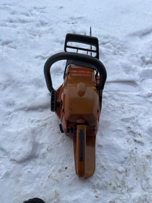 Продам бензопилу Хускварна 353