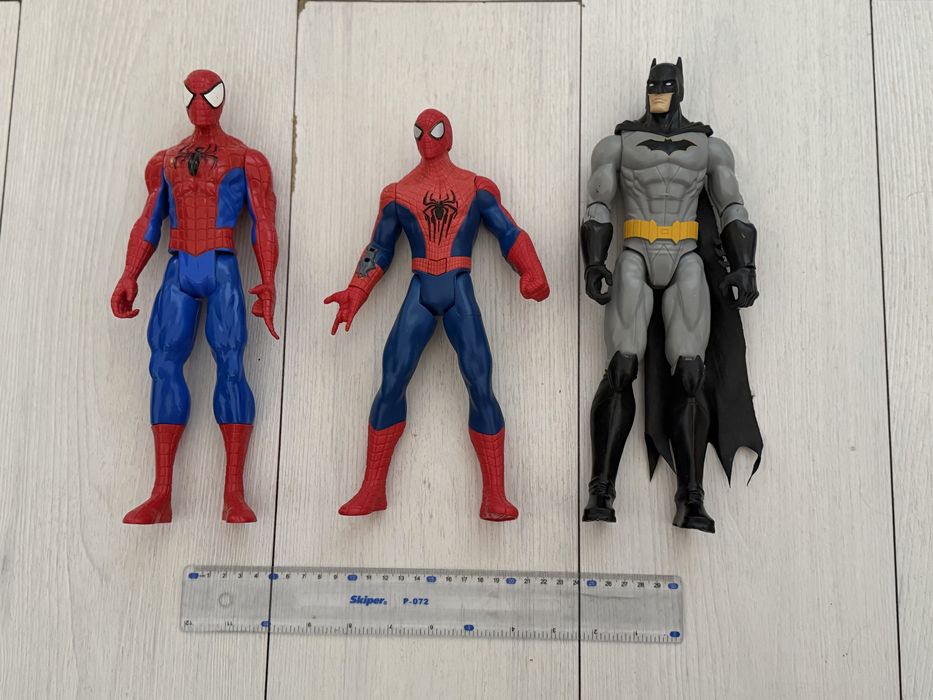 Spider-Man Titan Hero Series Спайдер мен 30cм, и Бетмен