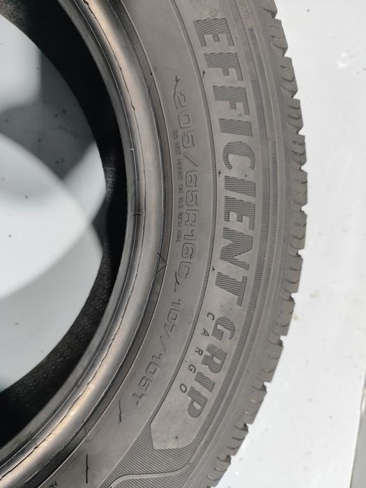 2 pneus semi novos 205-65R16C Good Year - Oferta dos Portes