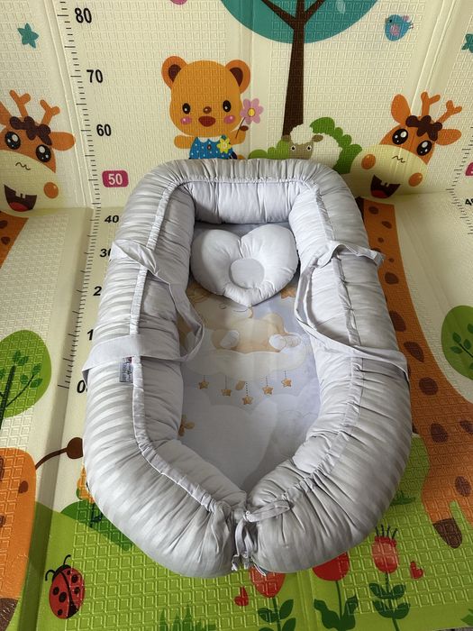 Кокон для новонароджених новий