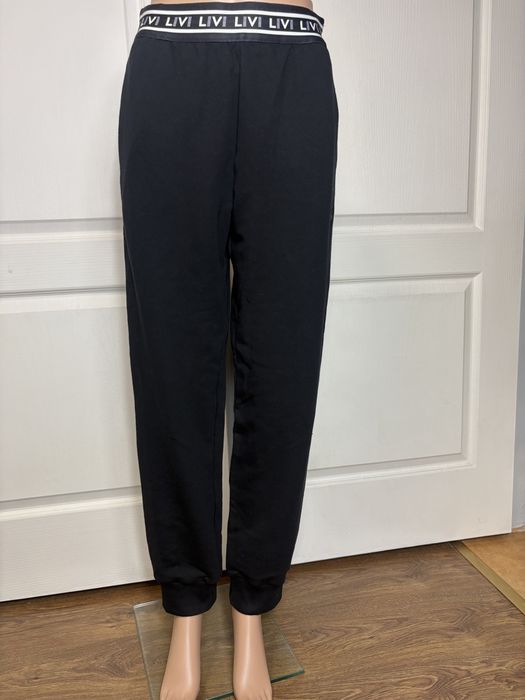 Joggery czarne  Livi wysoki stan M/38