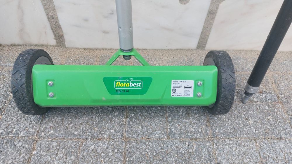 Escarificador de relva