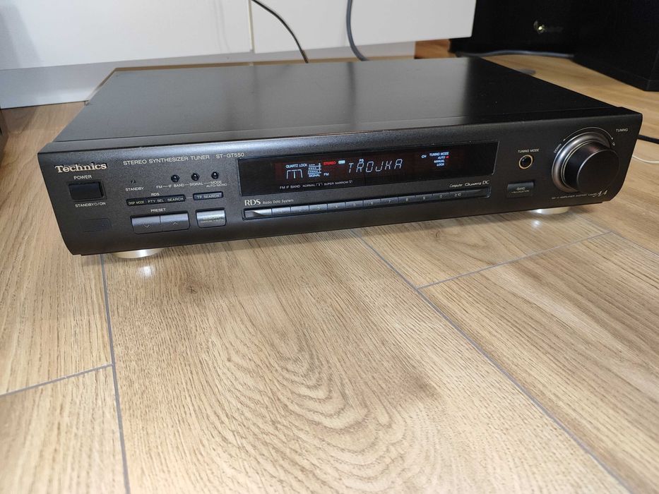 ST-GT550 Technics Stereo Synthesizer Tuner Radio
