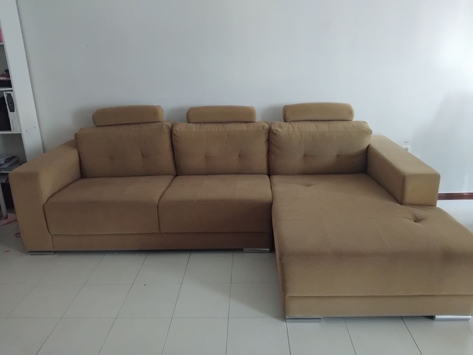 Sofa,  em bom estado, confortável