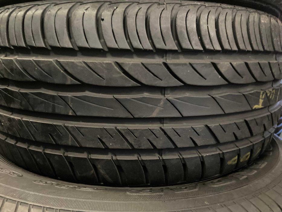 Шини літні 215х40хR17 Barum Bravuris2 2шт 90%Протектор 2018рік