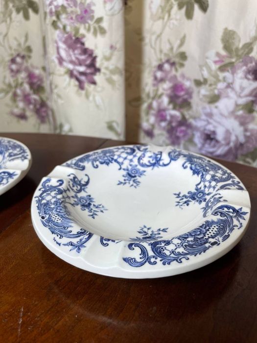 Пепельница фарфор