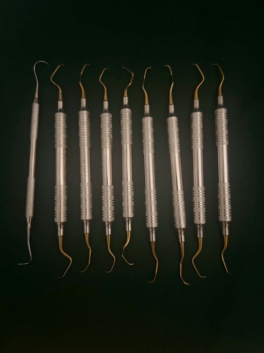 Recheio Clínica Dentária (equipamentos, 240 instrumentos e consumíveis)