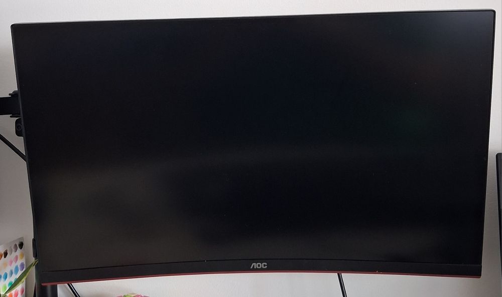 Monitor AOC 27" Curvo Gaming – 144Hz / 1ms
