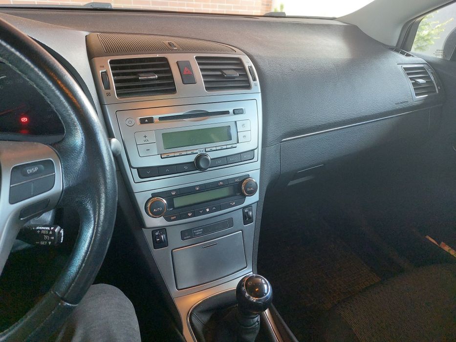 Продам Toyta Avensis 2012