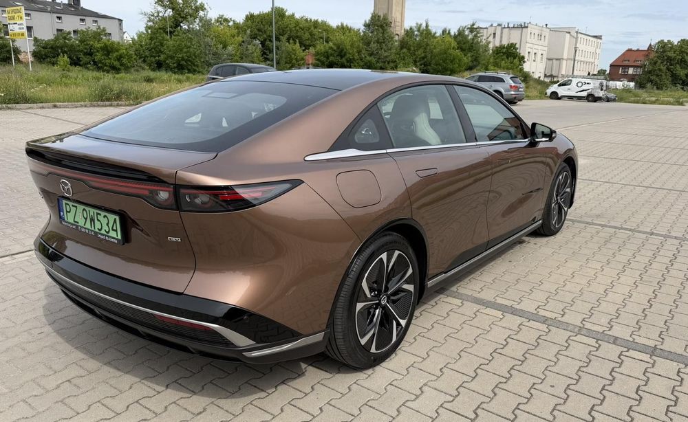 Mazda EZ-6 Stan idealny , dostępny w Polsce , Gwarancja