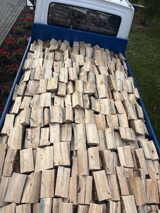 Drewno opałowe (łupane) - Sosna