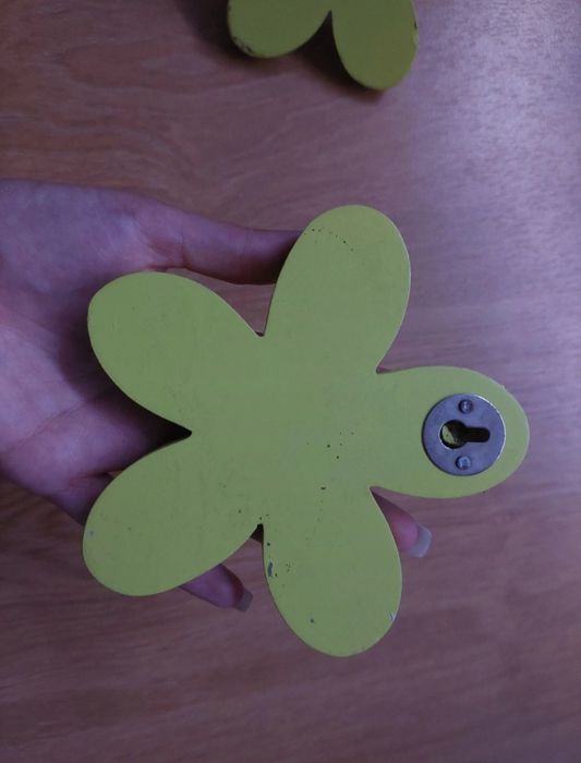 Cabides em forma de flor