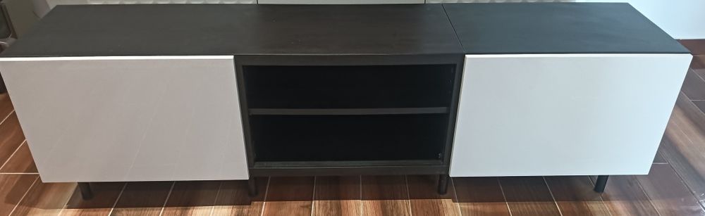 Móvel / aparador TV besta ikea
