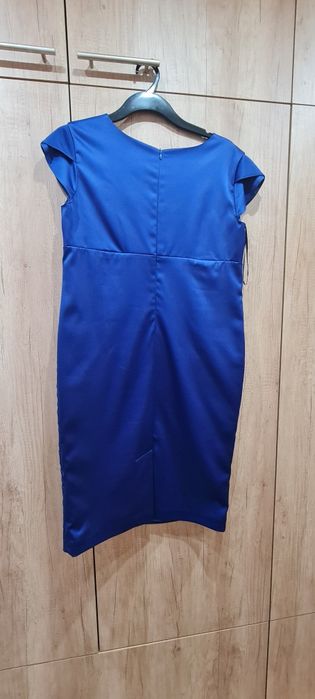 Garsonka z żakietem