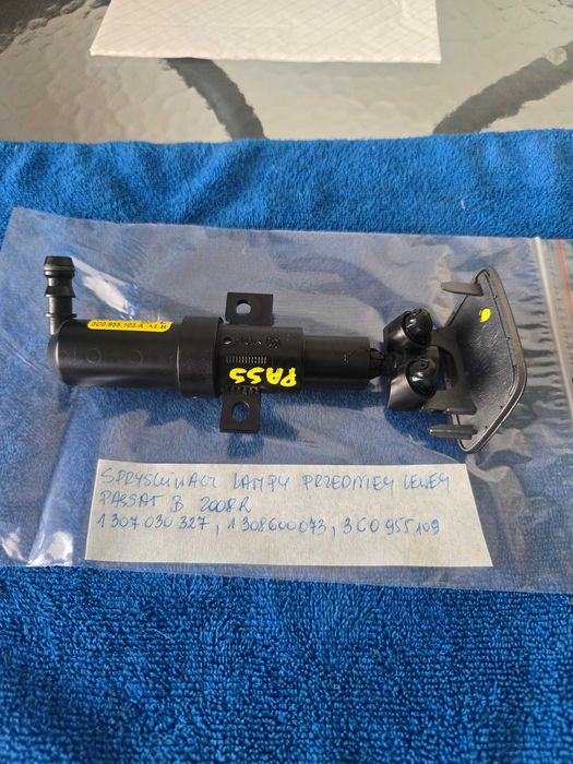 Spryskiwacz lampy przedniej lewej VW PASSAT B6 2008