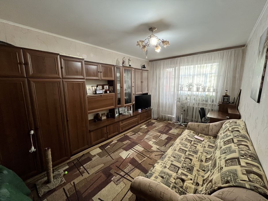 1кім кв з косметикою вул. Тероборони(Гагаріна).Подусівка.Сертифікат!