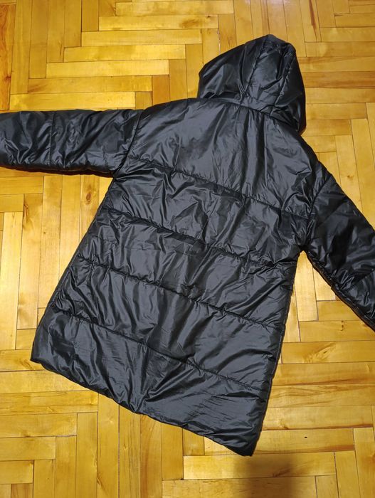 Жіноча куртка тепла зима весна