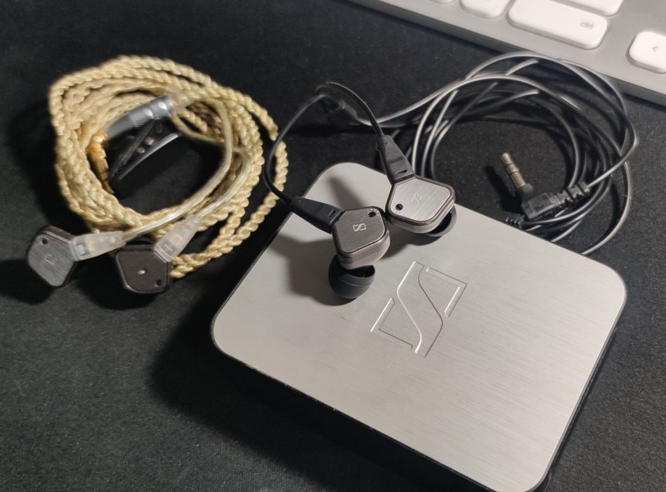 Наушники Sennheiser IE 80 проводные вакуумные