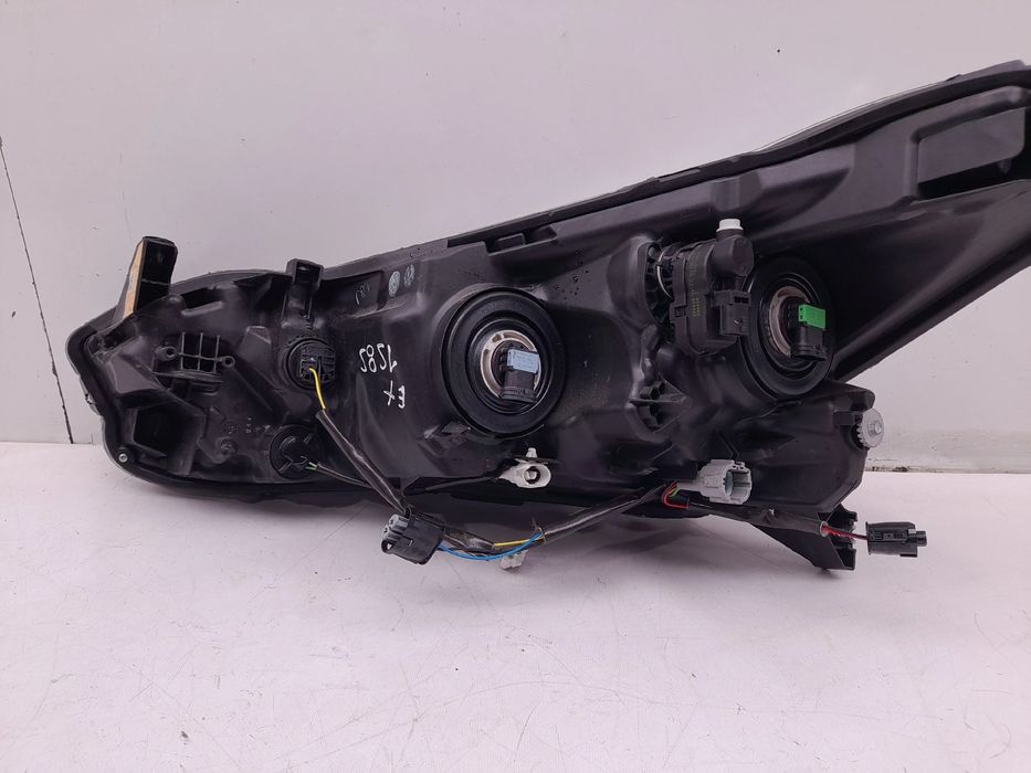 Ótica / farol direita NISSAN Micra V (K14)