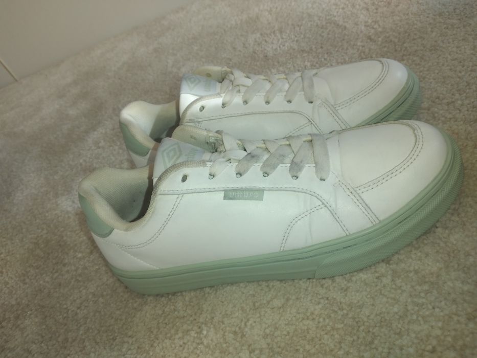 Buty UMBRO Talila Sneakersy Damskie roz.39