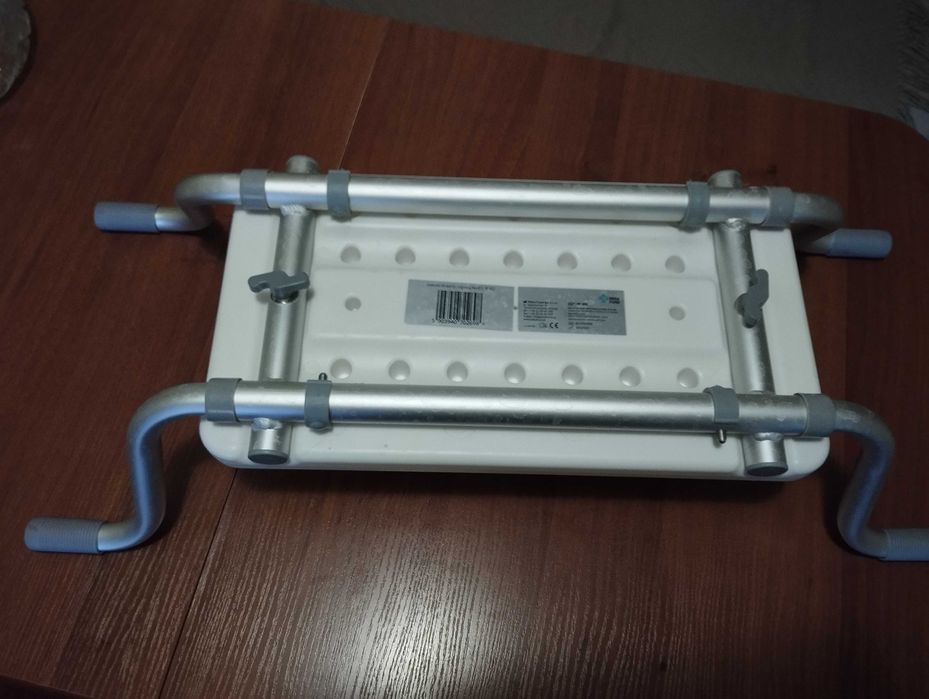 Ławeczka do wanny dla seniora