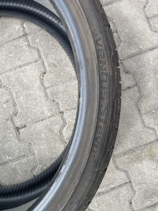 Opona 285/30 22”