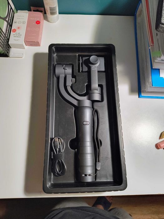 Gimbal 3-osiowy do smartfona (Stabilizator) - iOS / Android