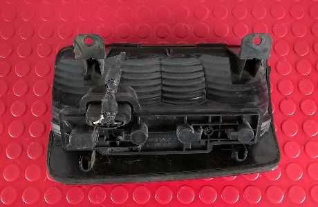 Farolim Stop Esq - 2K0945111A- VOLKSWAGEN CADDY III Caixa/monovolume