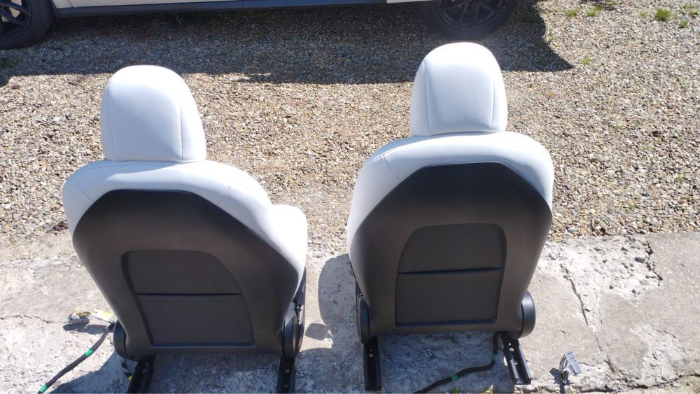 Tesla Model 3 та Y / Продам салон в зборі або частинами