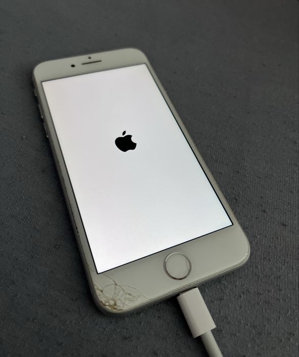 Iphone 8 sprawny 64GB