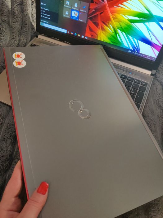 Fujitsu LIFEBOOK E756