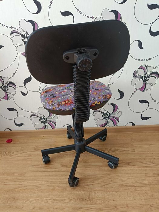 Стілець комп'ютерний дитячий шкільний. САМОВИВІЗ!