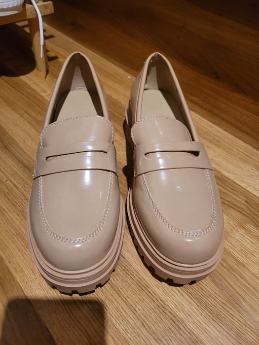 Mokasyny bezowe 39 damskie nowe