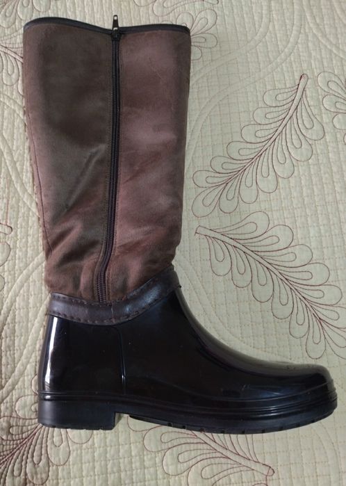 Botas de cano alto, B&W