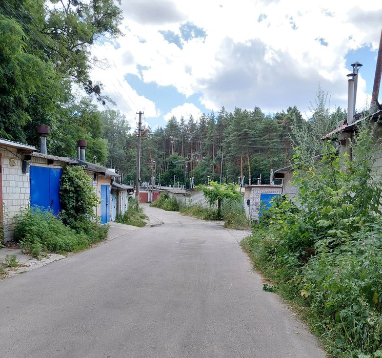 Продаж гаража в Обухові.
