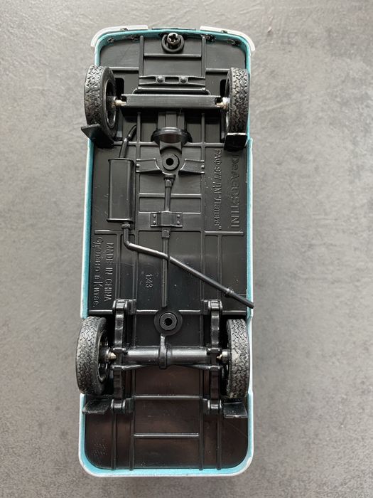 Модель автомобіля РАФ-977 ДМ Deagostini 1:43