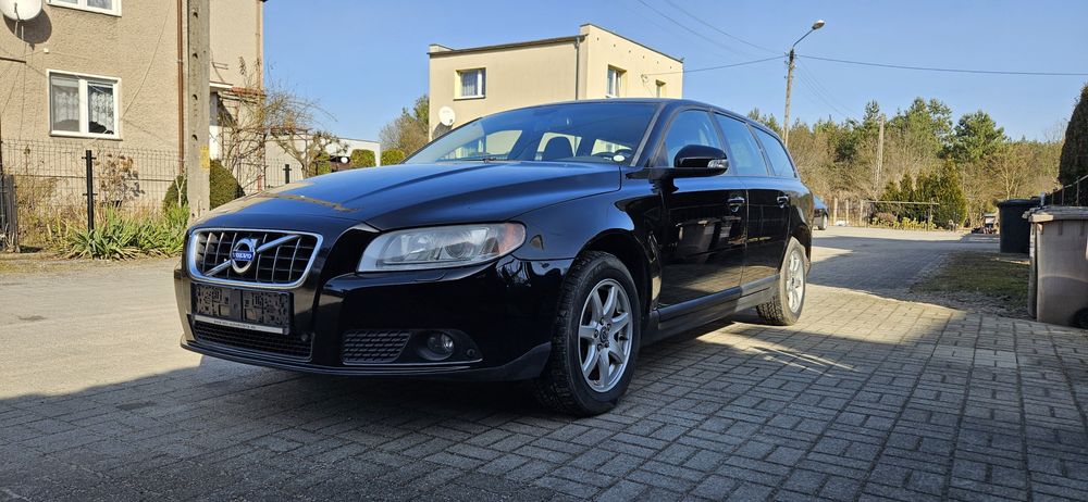 Volvo V70 2.0 Diesel | 2010 | Bezwypadkowy | Bogate wyposażenie | Zadb