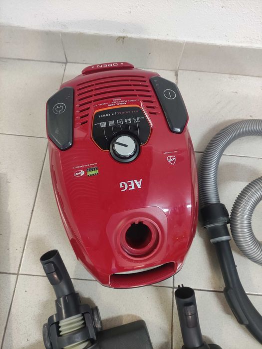 Aspirador de saco AEG VX7 Animal X-Power (DP13)
