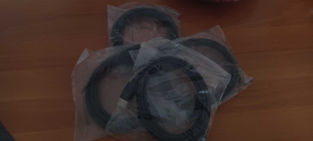 Cabo(s) HDMI 1,t metros