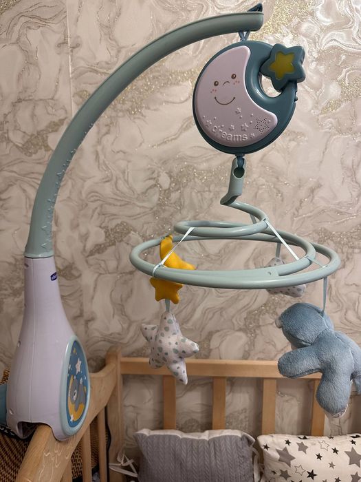 Продам Мобиль Chicco