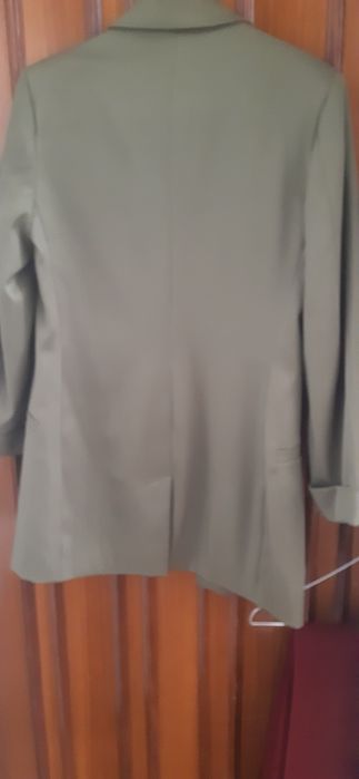 Blazer verde stradivarius