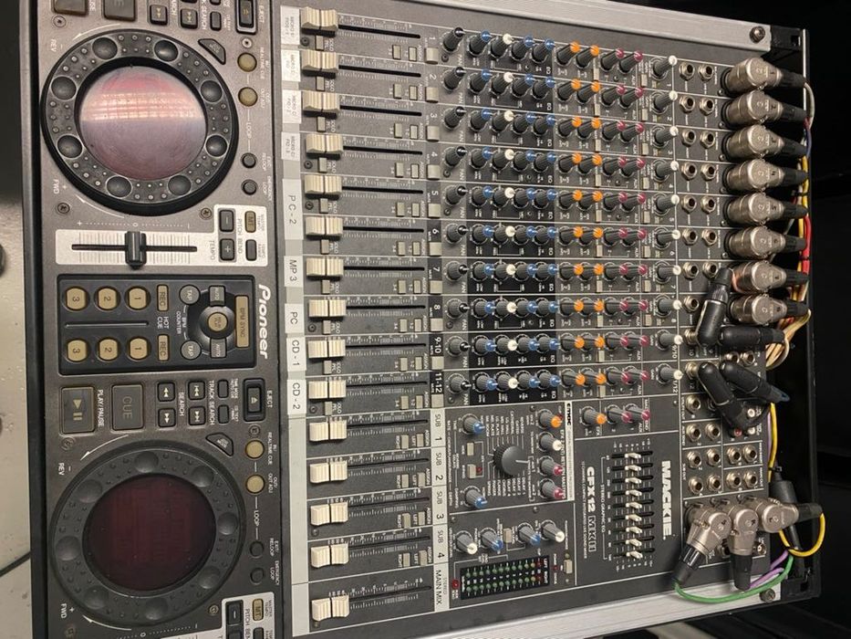 Mackie CFX12 MKII + Pioneer CMX 3000