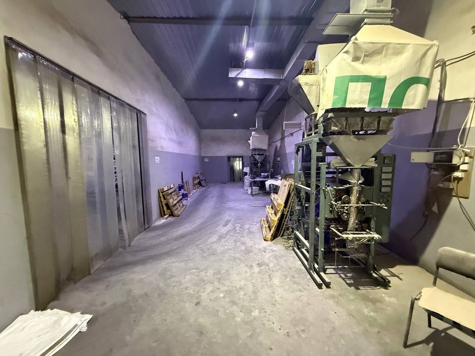 Продам База БЕЗ КОМИССИИ Производство Склад 3700м2 Петровского Мазепы