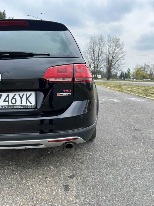Volkswagen Golf 1.8 TSI Salon PL