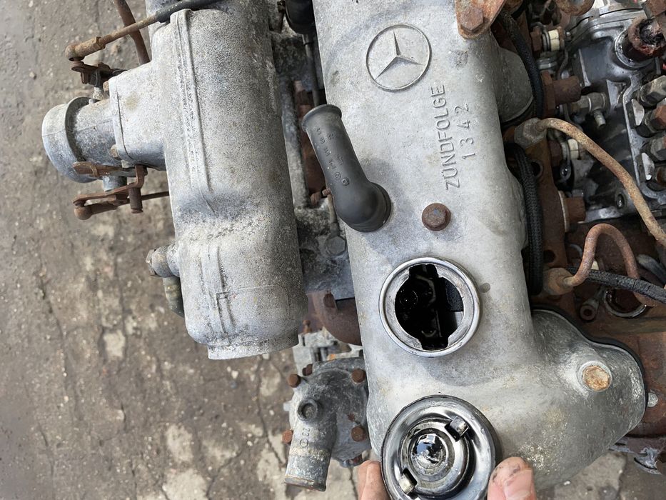 Silnik mercedes W115 2.0 diesel