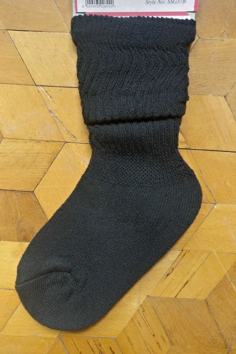 Skarpetki typu SLOUCH dziecięce 31/36 nowe 3 kolory