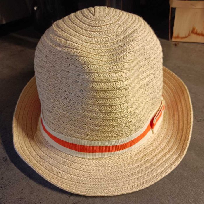 kapelusz słomkowy
