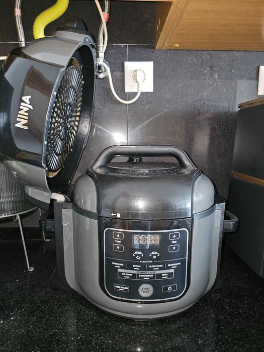 Panela Elétrica Ninja Foodi Multifunções (Air Fryer + Pressão) – Excel